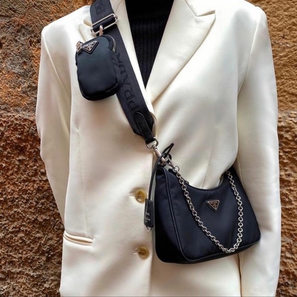 Authentic Prada Re-Edition 2005 Re-Nylon Bag - Picture 5 of 11